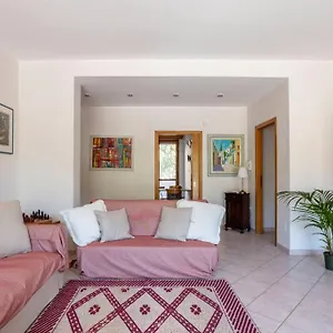 Tangerine Tree House Apartment